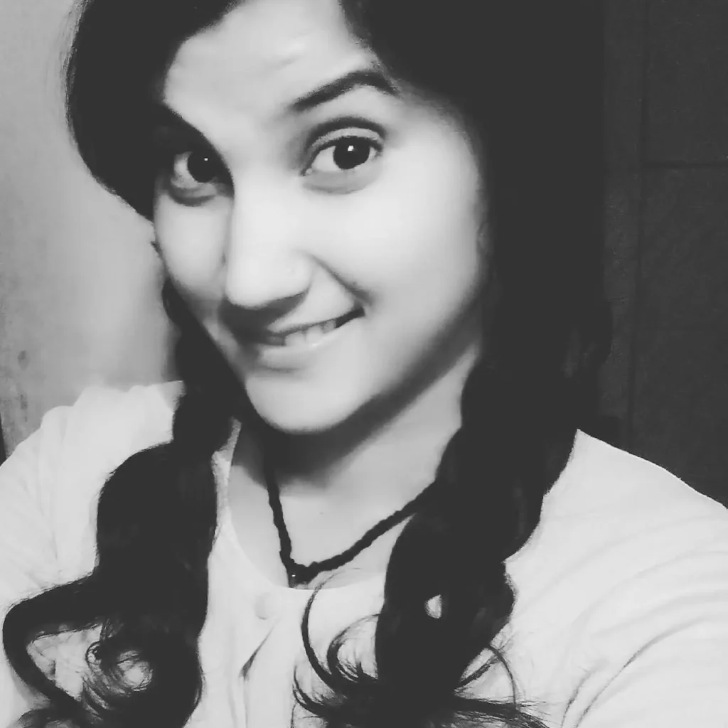 Poonam Bisht Picture in Black and White